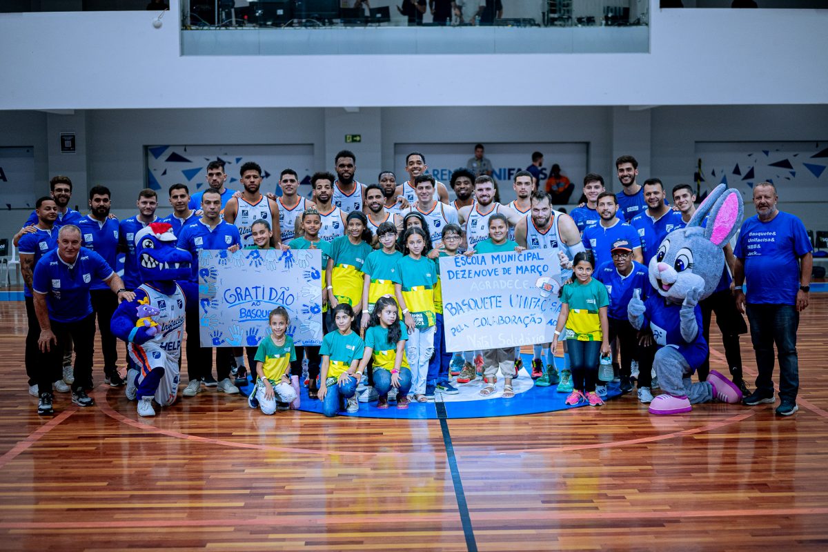Unifacisa doa kits de material escolar para crianças da rede pública – Liga Nacional de Basquete