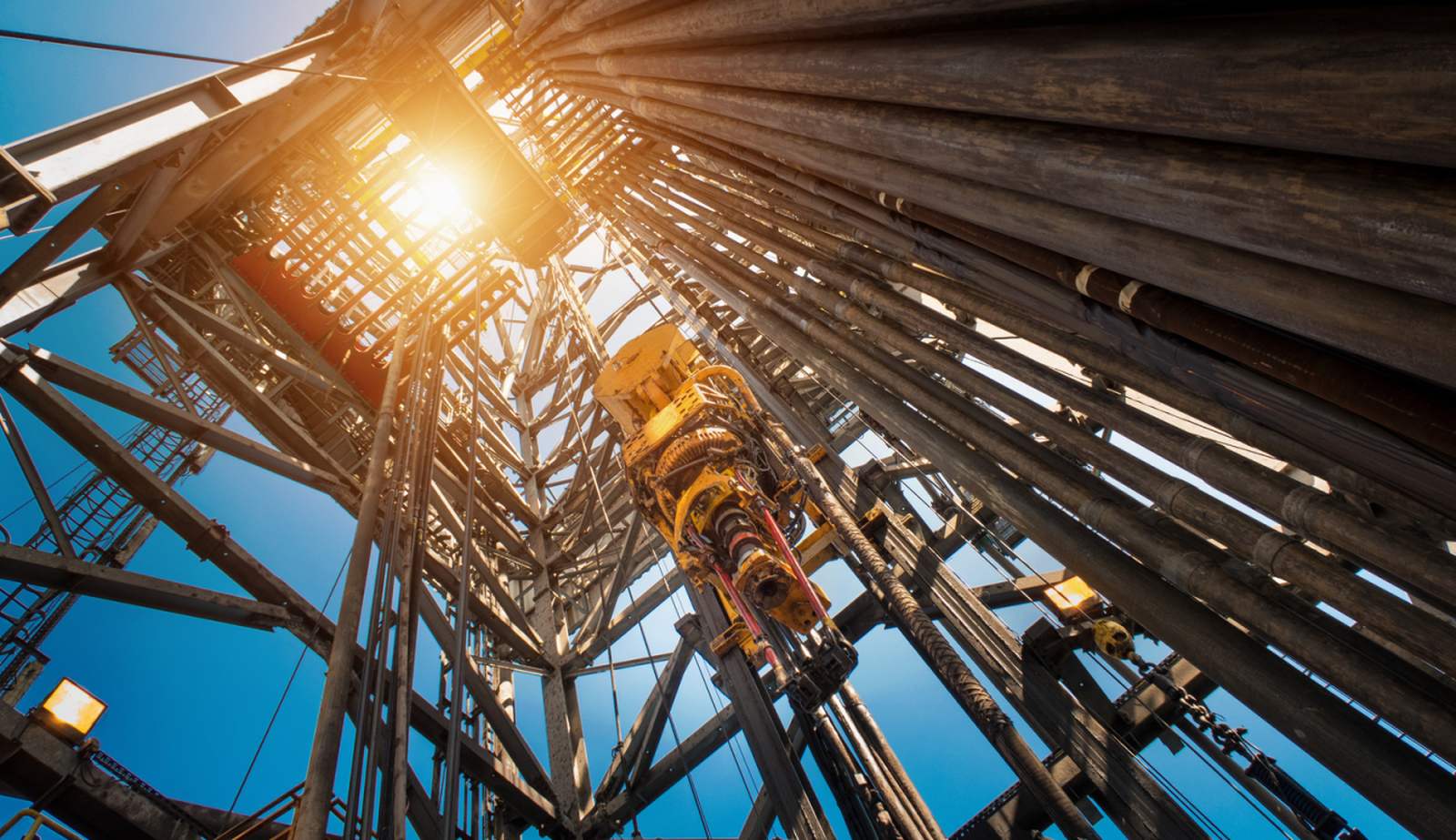 TotalEnergies Adia Novamente o Projecto de GNL Devido à Insegurança e Instabilidade no País • Diário Económico