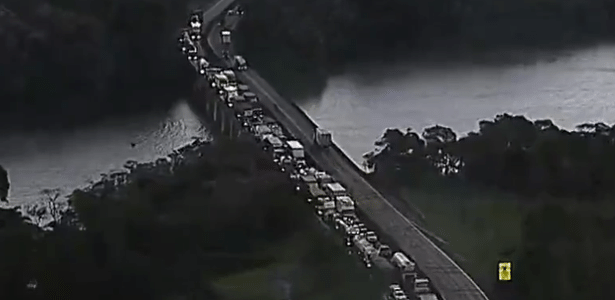 Rodovia Anchieta ficou interditada