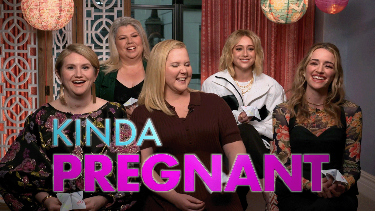 Amy Schumer e o elenco 'meio grávida' permitem que um papel magia de 8 bola para entrevistá -los