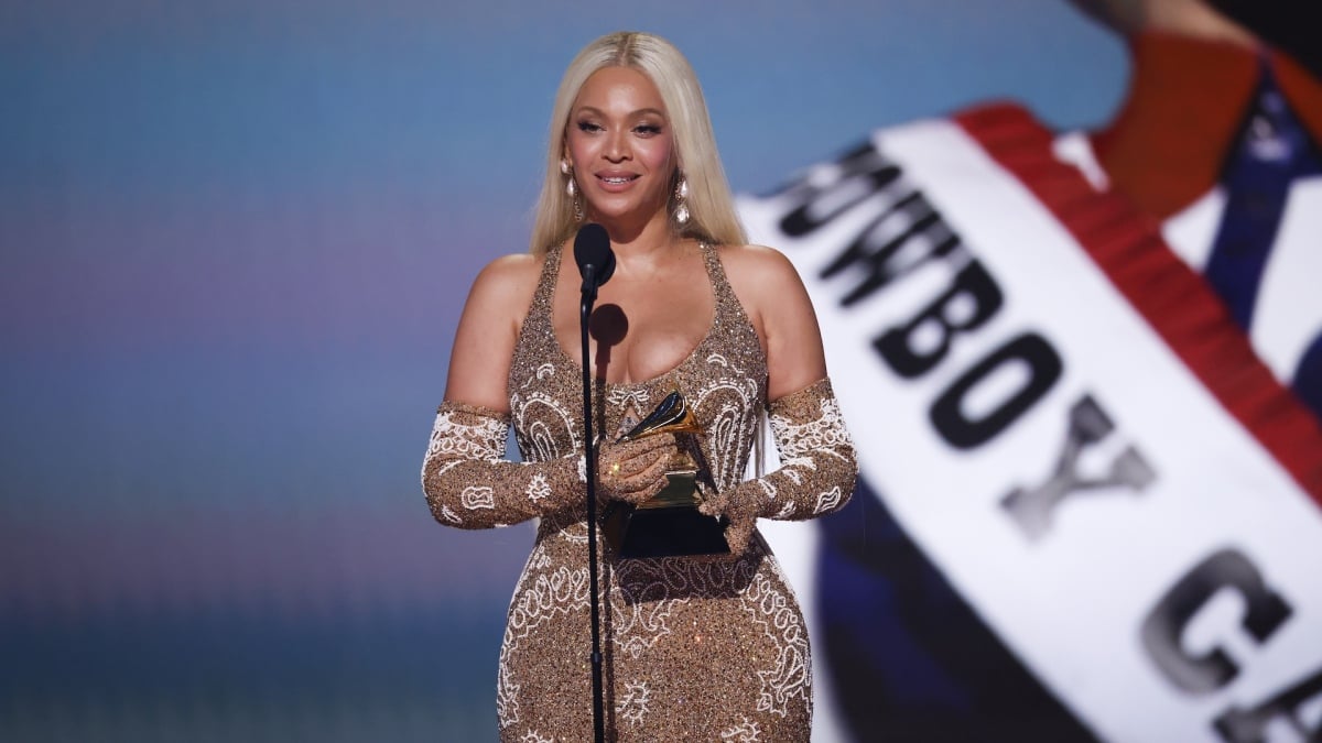 Assista ao discurso de aceitação do Grammy de Beyoncé, finalmente vencendo o álbum do ano