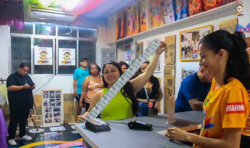 Banda do Vai Quem Quer comercializa 2ºlote dos abadás