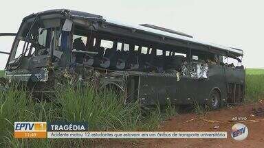 Doze estudantes morrem em acidente de ônibus e carreta no interior de São Paulo - Tragédia aconteceu na noite de quinta-feira (20).