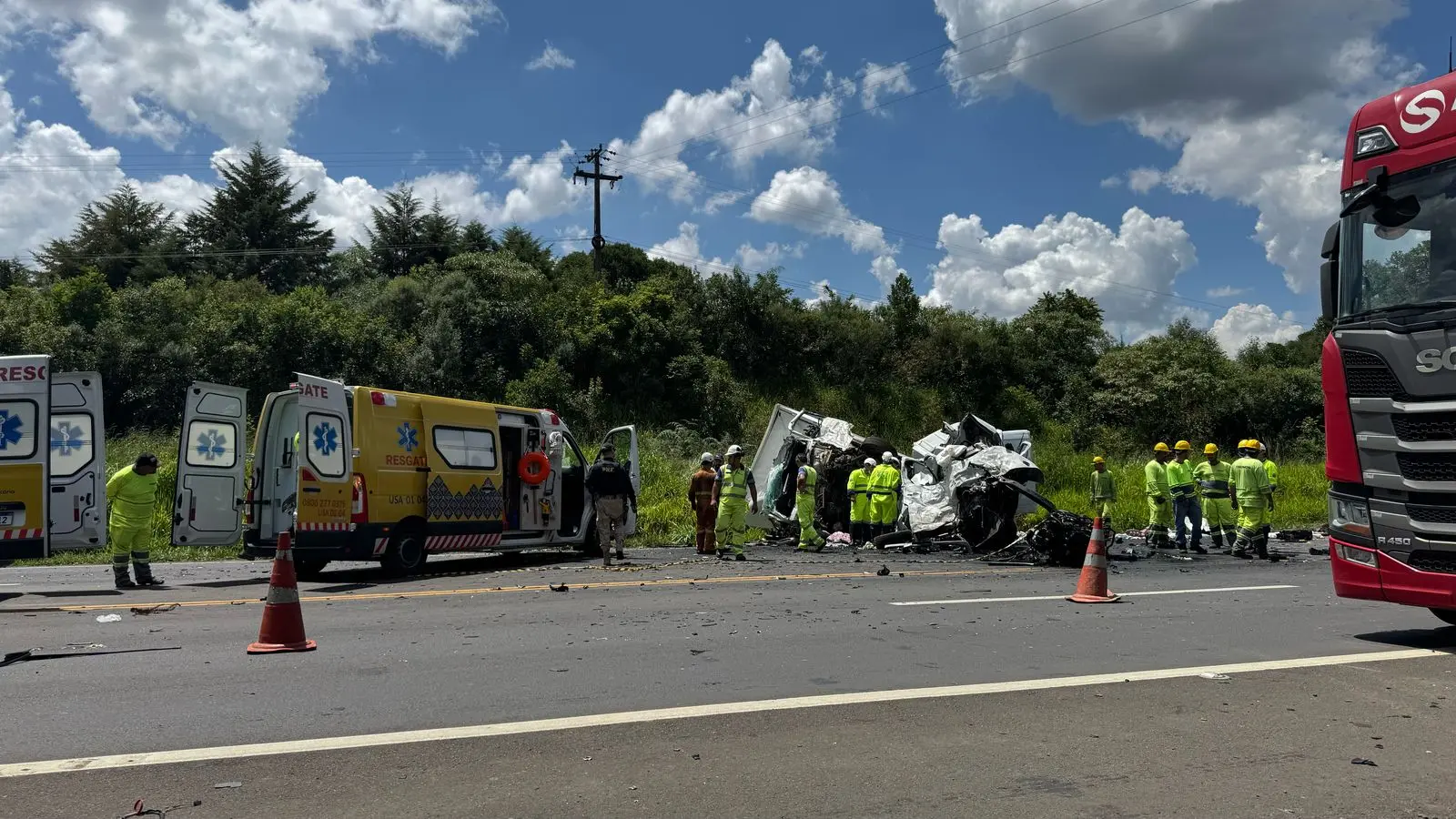 Grave acidente resulta em duas vítimas fatais na BR 277 - Km 241 em Irati