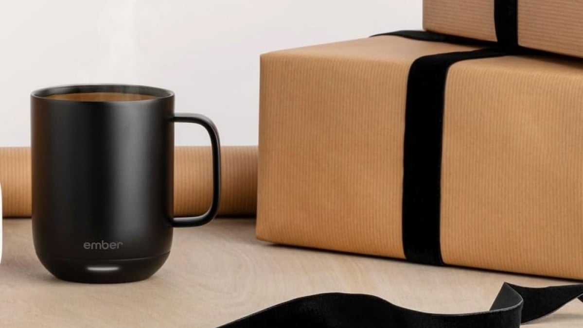 O Ember Mug 2 é um dos melhores presentes que recebi - e está atualmente à venda por US $ 40 de desconto