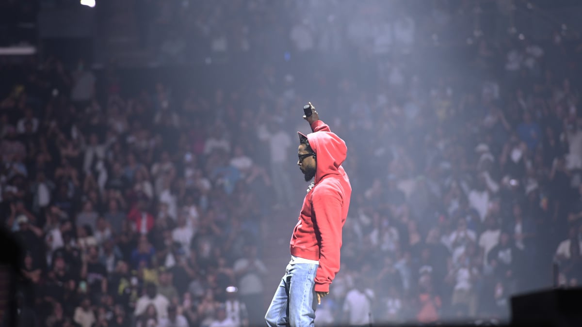 Quem Kendrick Lamar trará como convidados especiais durante sua apresentação no intervalo do Super Bowl?