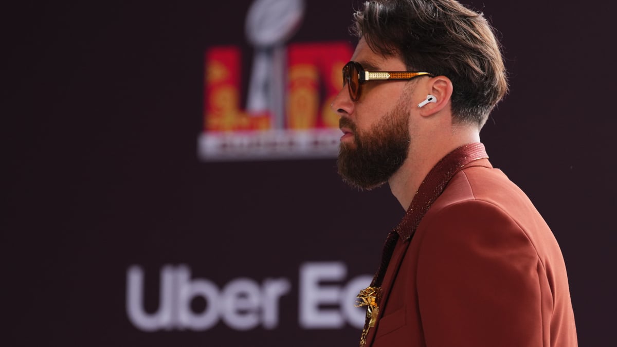 Roupa do Super Bowl Travis Kelce: O veredicto da Internet é Swift
