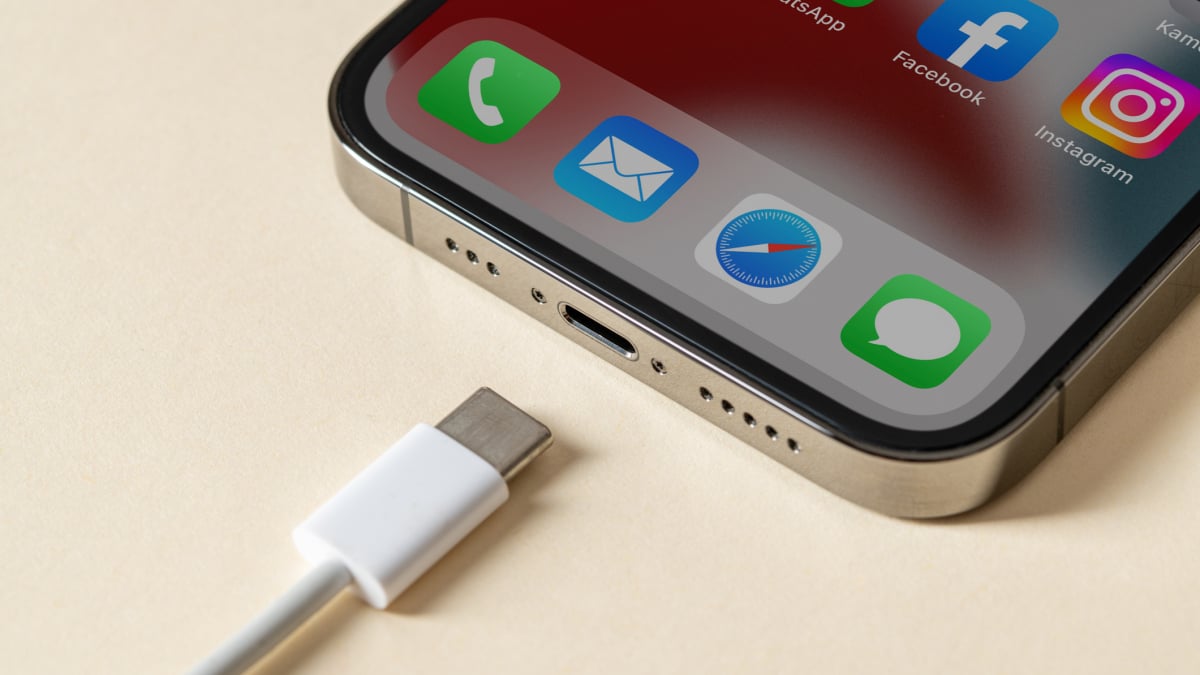 Você deve atualizar seu iPhone para iOS 18.3.1 agora