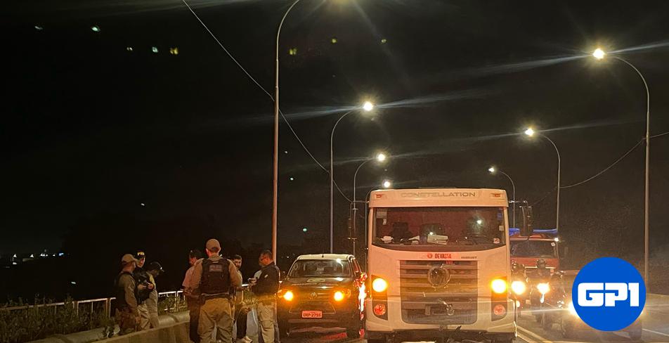 Colombiano morre em acidente com caminhão na Ponte do Tancredo Neves em Teresina
