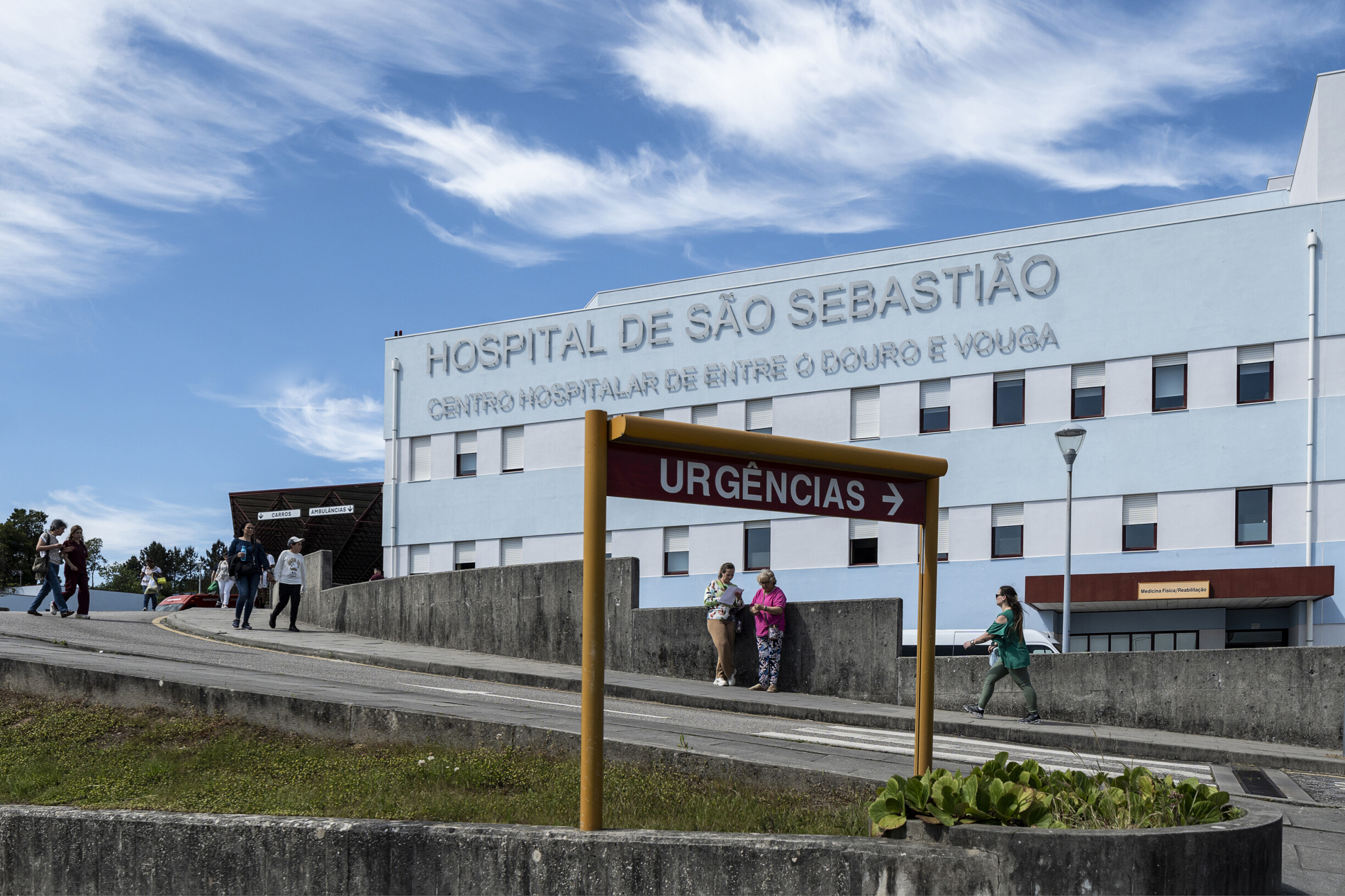Homem ferido com gravidade em acidente de trabalho na Feira