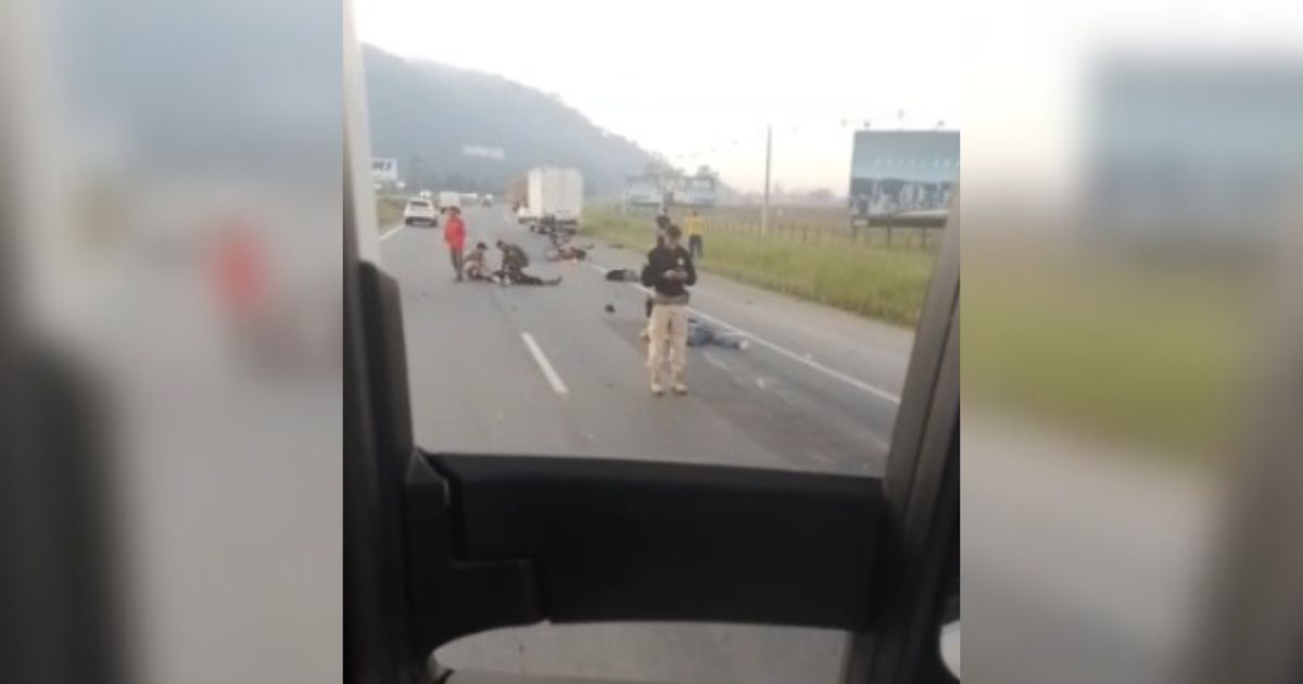 Homem morre em acidente na BR-470, próximo ao acesso à BR-101