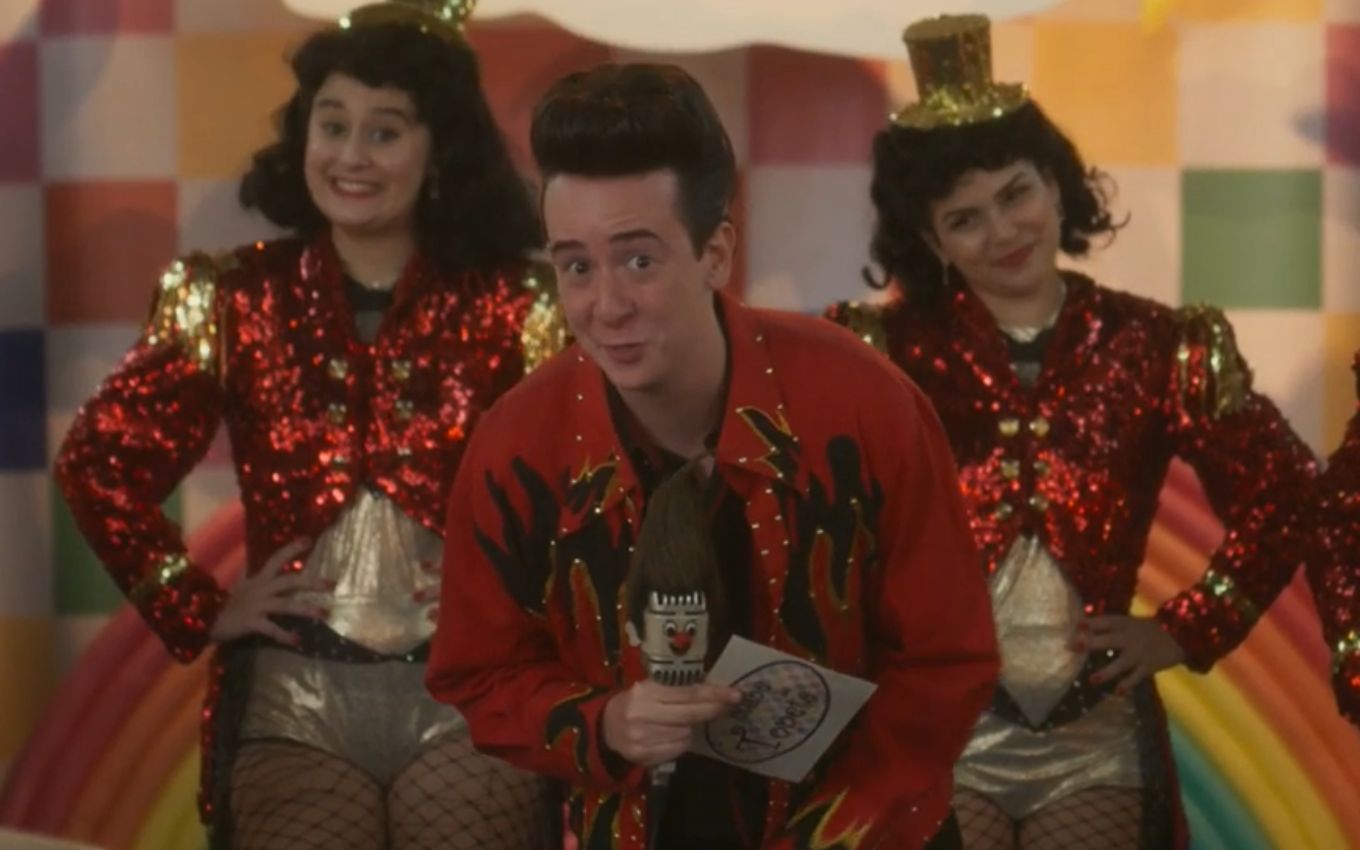 Topete sofre acidente grave com Eugênia e perde seu topete · Notícias da TV