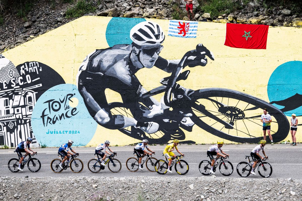 Tour de France, Giro e Vuelta terão uma equipe a mais, decide UCI