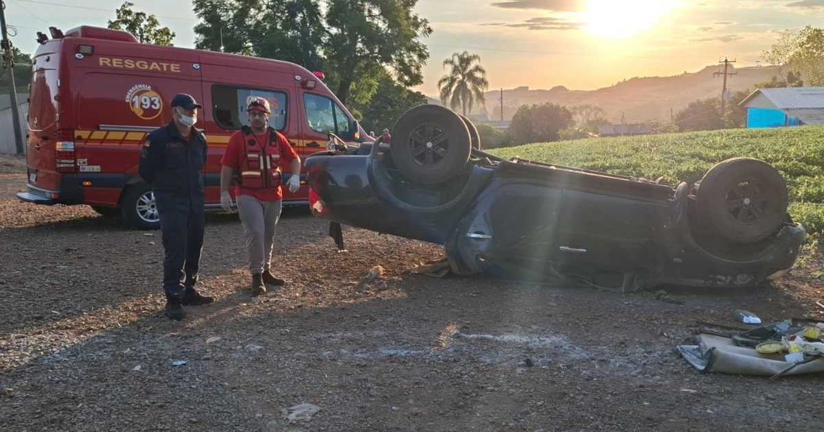 Três pessoas ficam feridas em acidente na RS-480, em São Valentim