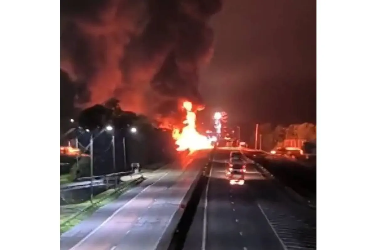 BR-101 tem novo acidente com explosão de caminhão e bloqueio