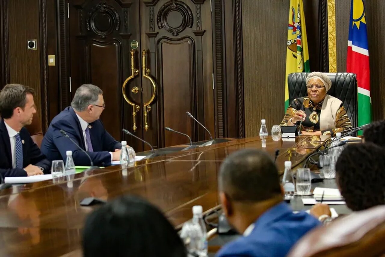 CEO da TotalEnergies Reúne-se Com Presidente Para Discutir o Projecto Petrolífero Venus • Diário Económico