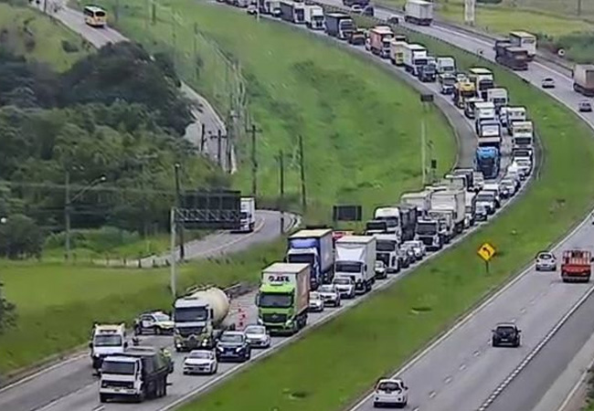 Grave acidente na rodovia D. Pedro I causa morte de um homem – O Atibaiense