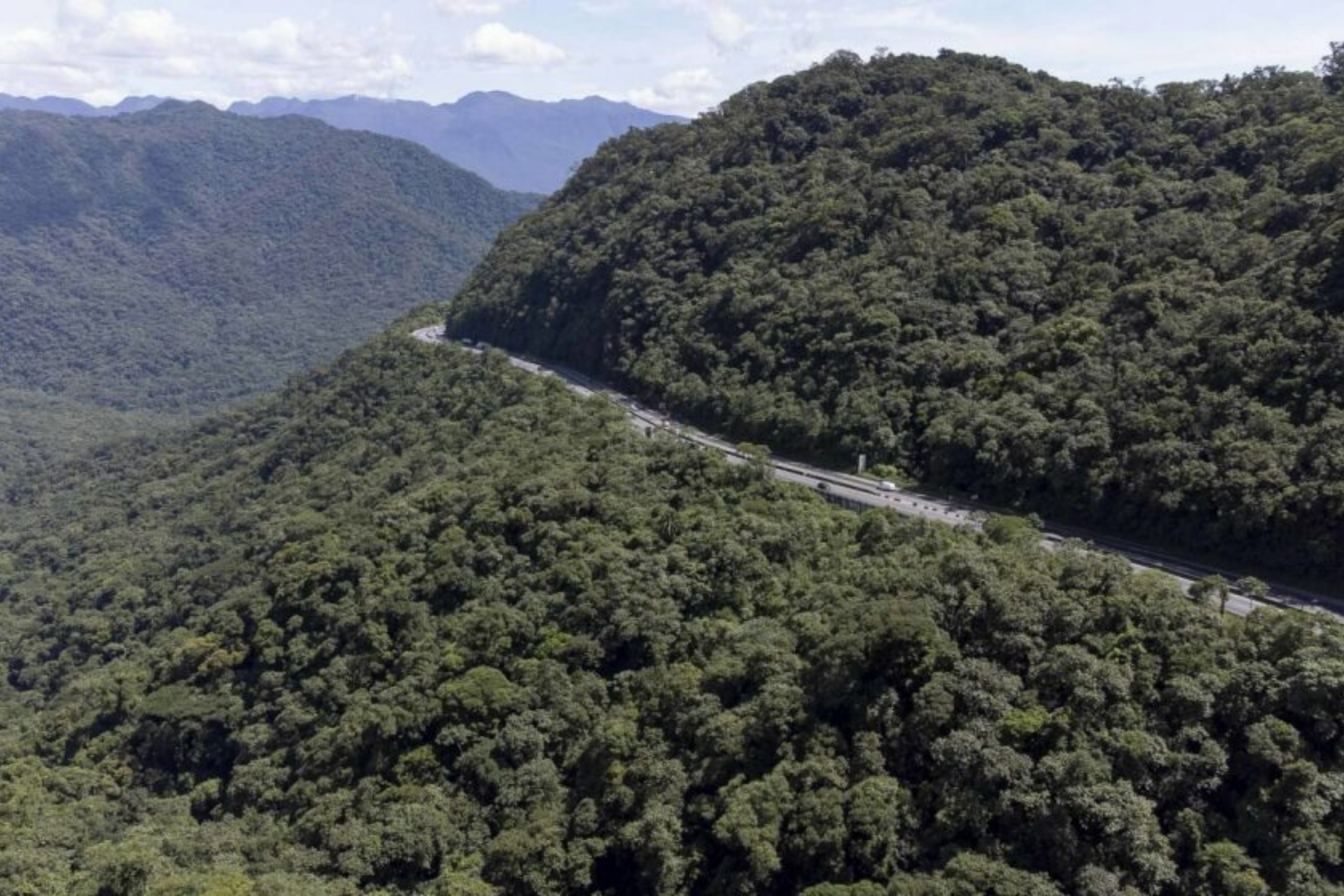 Uma pessoa morreu em acidente na BR-277, em Morretes; via ficou completamente interditada – CBN Curitiba – A Rádio Que Toca Notícia