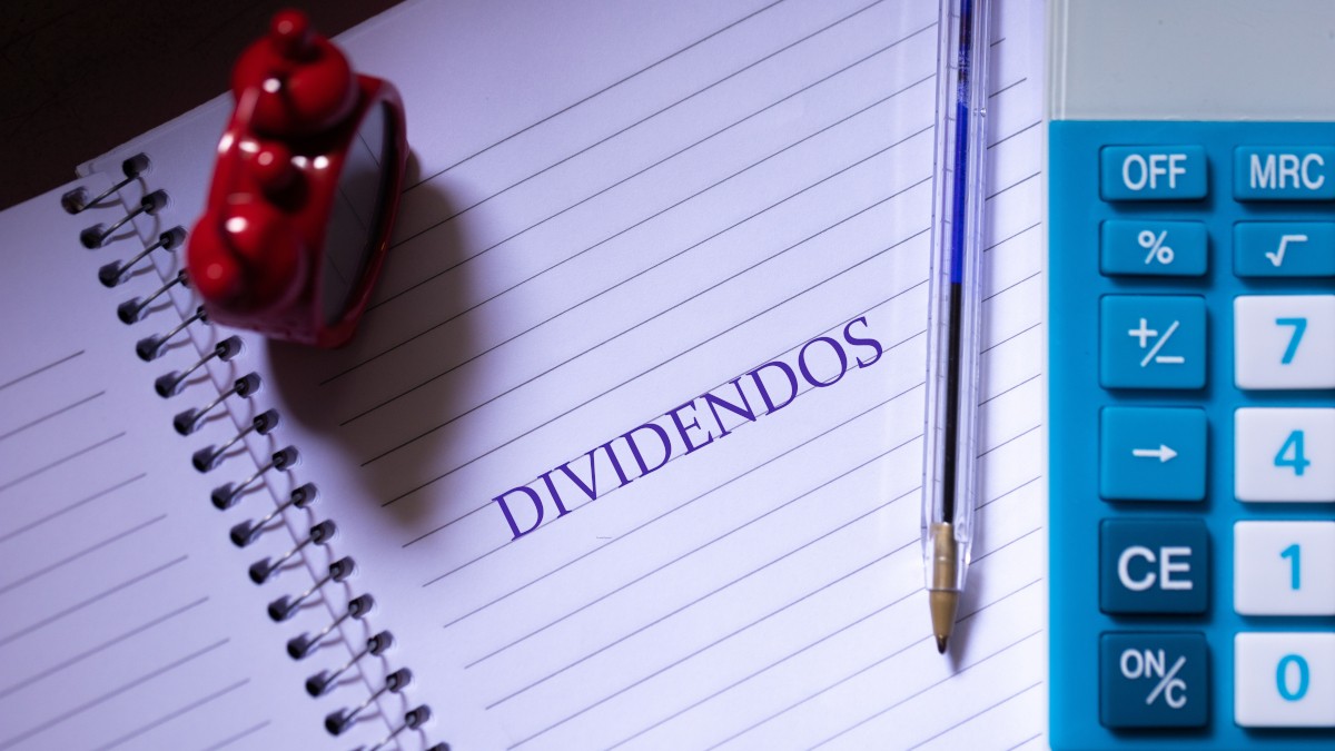 PetroRecôncavo (RECV3) tem data-com nesta semana e distribuirá o maior valor nominal em dividendos por ação (Imagem: Shutterstock)