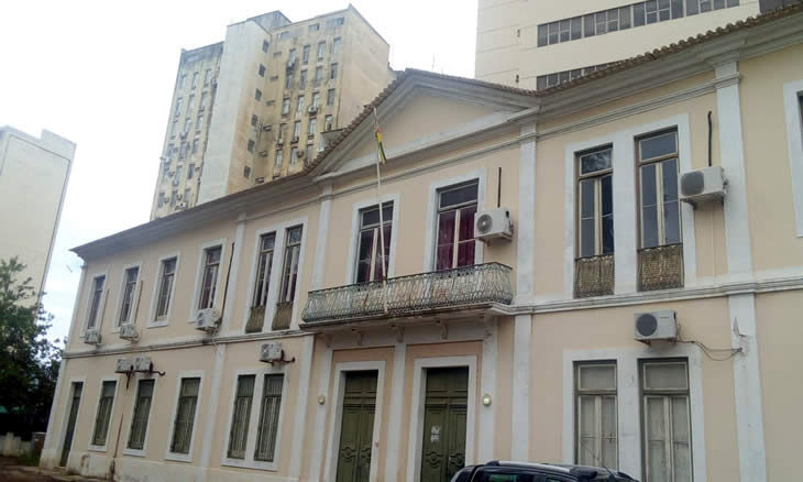 Funcionário do Tribunal acusado de receber suborno de 150 mil Meticais para criar dificuldades