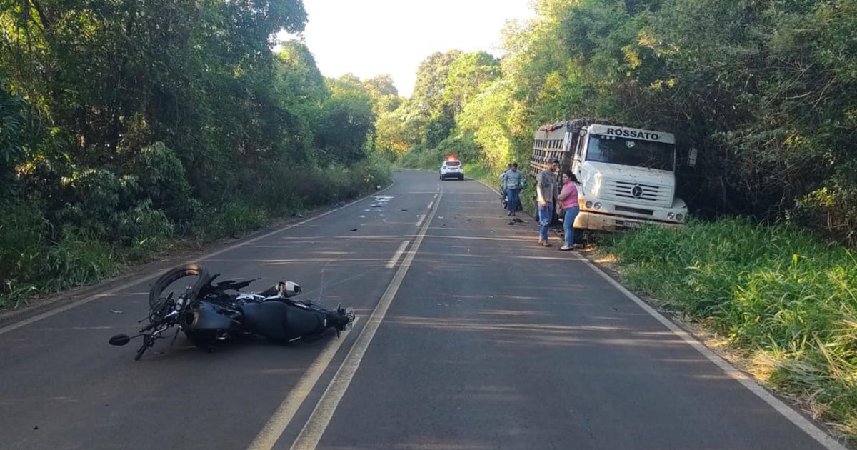 Homem morre após acidente entre motocicleta e caminhão na RS-150, em Caiçara