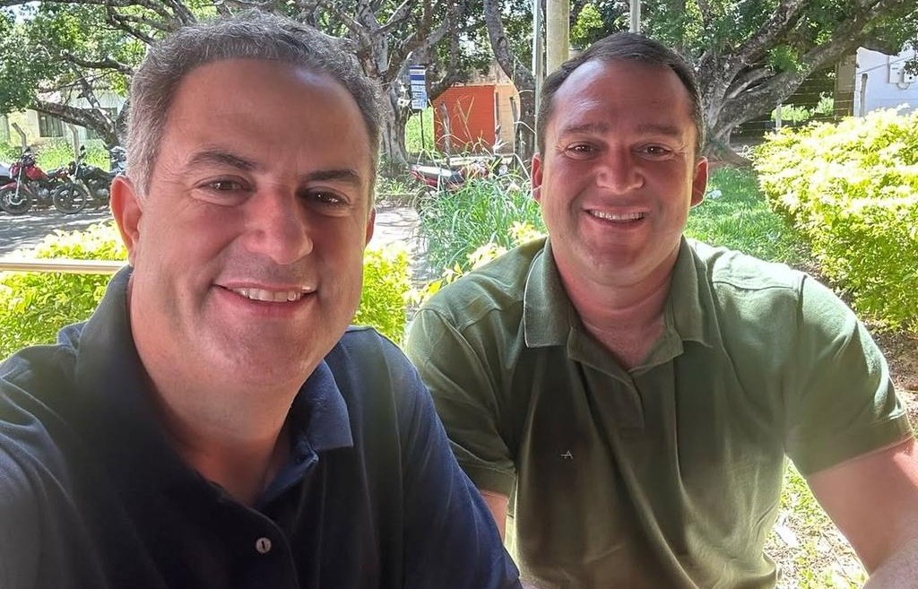 Irmão de Ricardo Maia, ex-candidato a prefeito de Araci, Zelito Maia, sofre grave acidente de carreta na BR-235 - Portal Voz do Campo