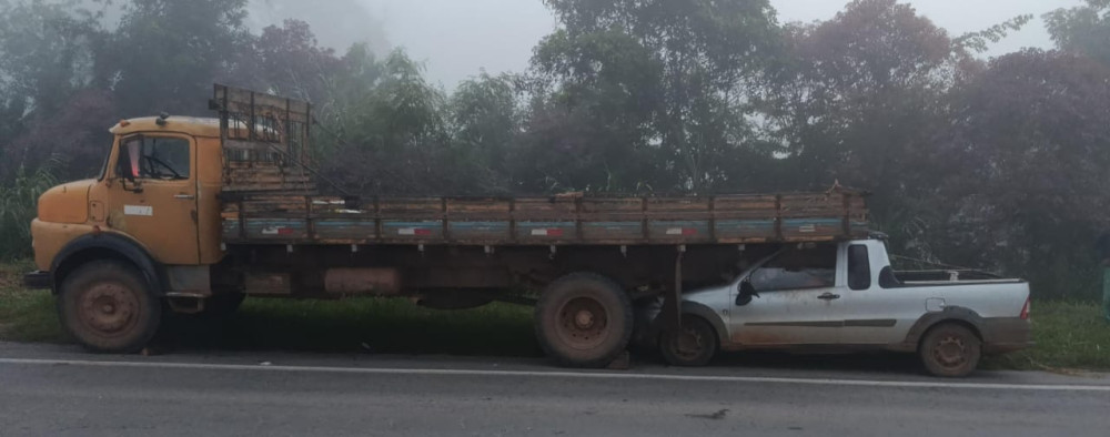 Portal Arcos - Grave acidente na MG-050 envolve quatro veículos e deixa duas vítimas fatais