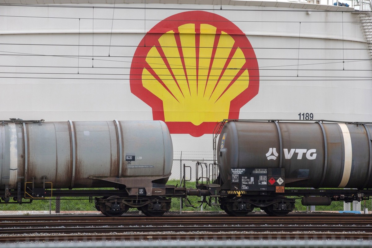 Shell inicia recompra de US$ 3,5 bilhões em ações após lucros superarem as expectativas