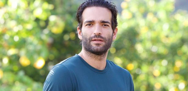 Afonso (Humberto Carrão) em