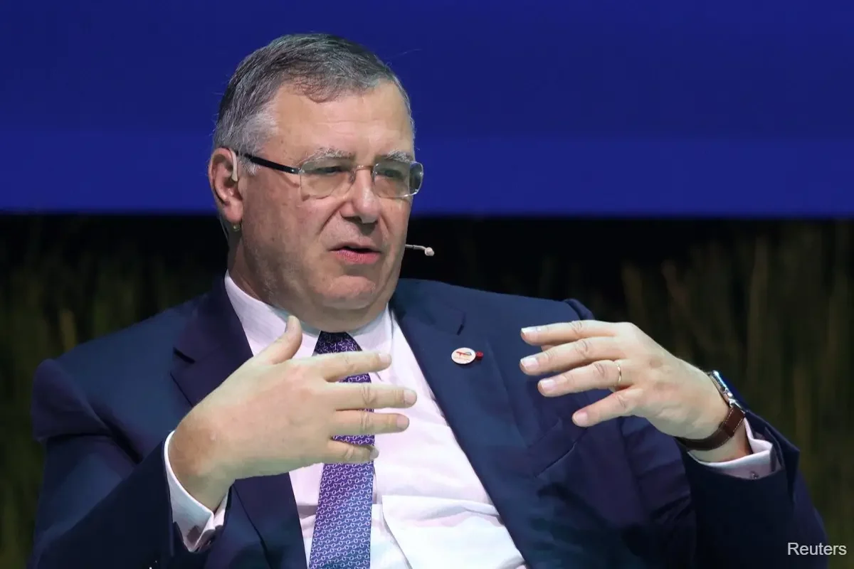 CEO da TotalEnergies espera reiniciar projecto de GNL em Moçambique este ano