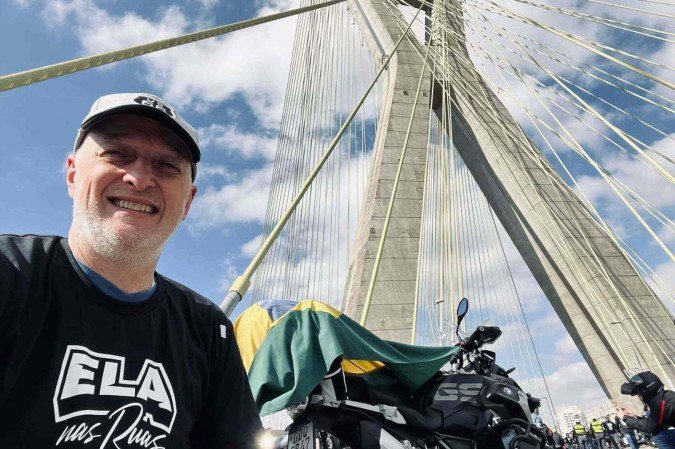 Bittencourt, segundo seu perfil no linkedin, era gerente comercial de informática e tecnologia - (crédito: Reprodução/Instagram/@maurob_b)