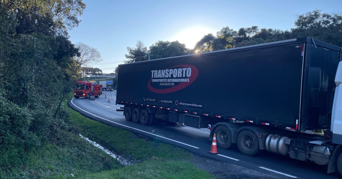 Identificada jovem que morreu em acidente entre motocicleta e caminhão na RS-122, em Flores da Cunha