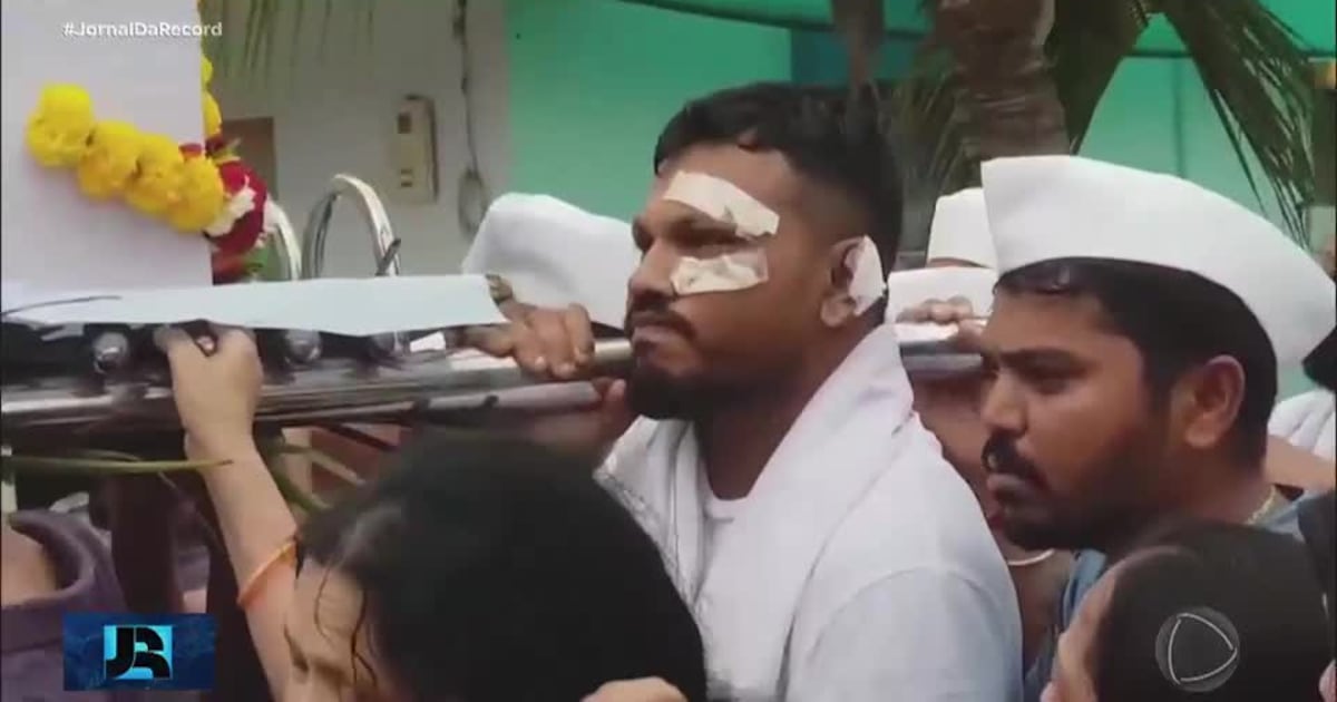 Único sobrevivente de acidente aéreo na Índia participa de funeral do irmão que estava no avião – Noticias R7