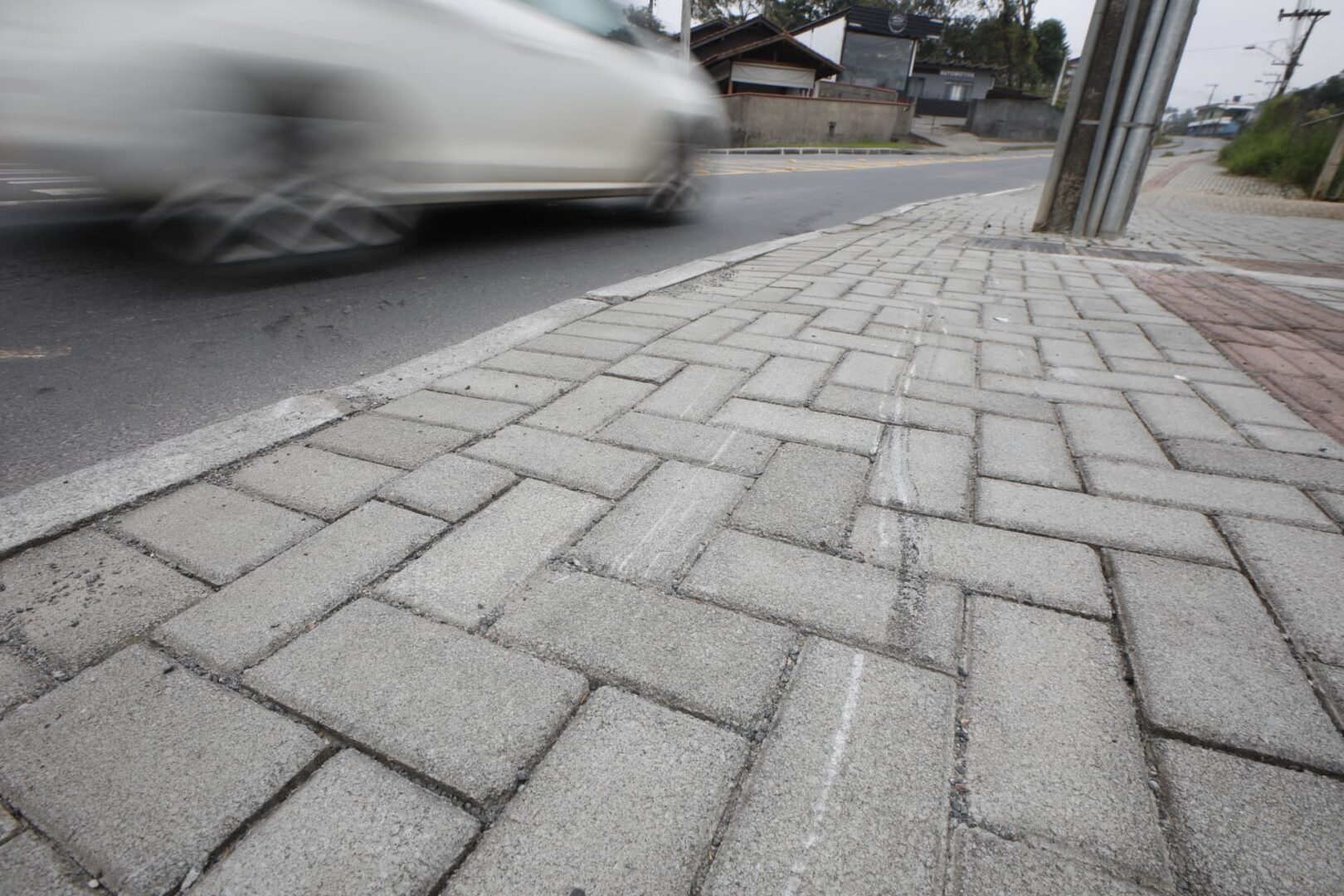 Vídeo flagra acidente com morte em rua de Blumenau