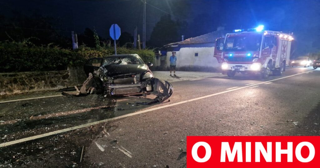 Violento acidente na reta de Lago