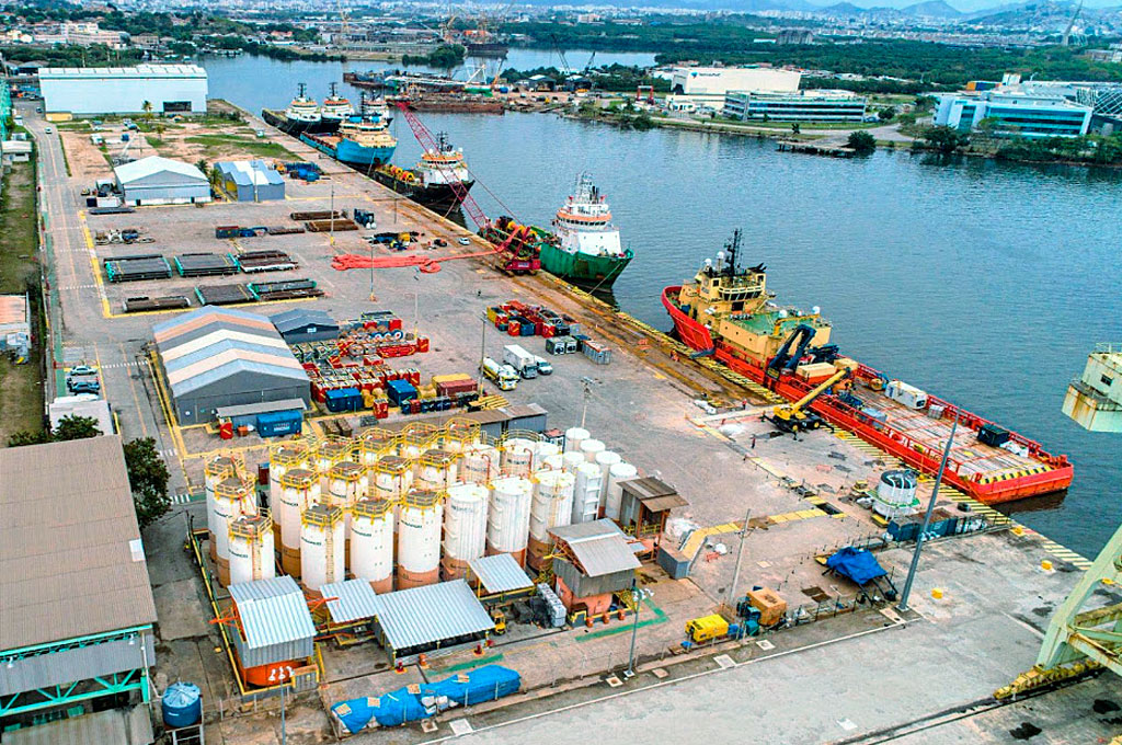 Wilson Sons e TotalEnergies firmam contrato para uso da Base Rio