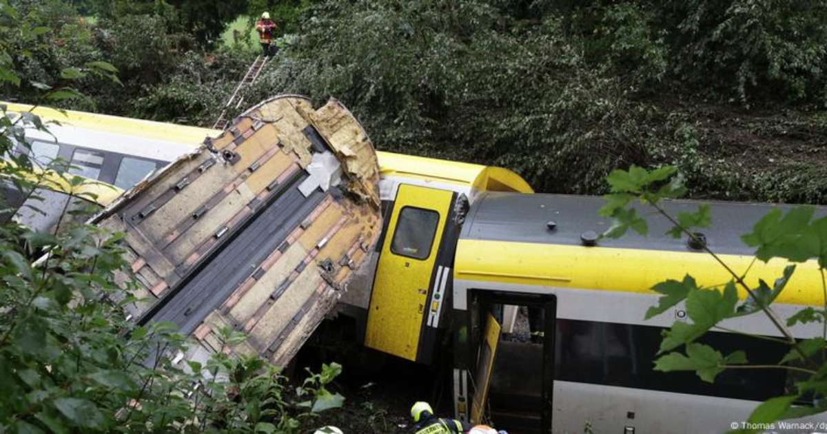 Acidente de trem na Alemanha deixa 3 mortos e 34 feridos em Baden-Württemberg