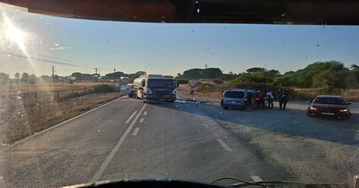 Acidente entre Alcácer do Sal e Comporta faz dez feridos. EN253 reaberta