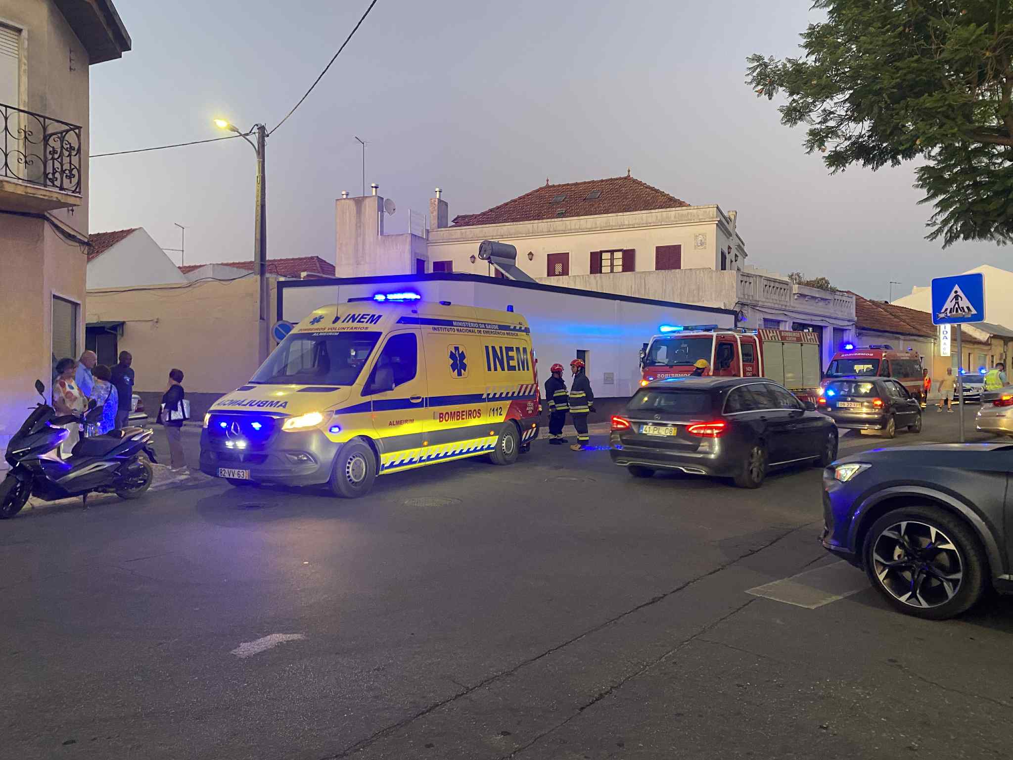 Acidente entre moto e viatura ligeira provoca dois feridos em Almeirim