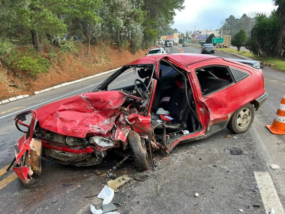 Acidente grave deixa um morto e quatro feridos em Nova Prata