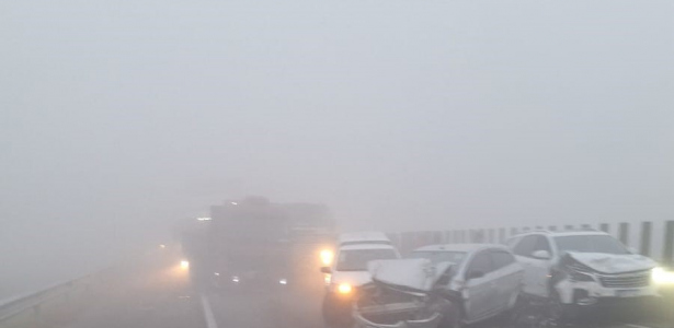 Engavetamento é registrado na BR-101 em Sangão - Segurança