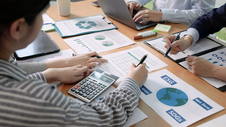 FIDCs sustentáveis ganham espaço e atraem atenção do mercado - Diário Indústria & Comércio