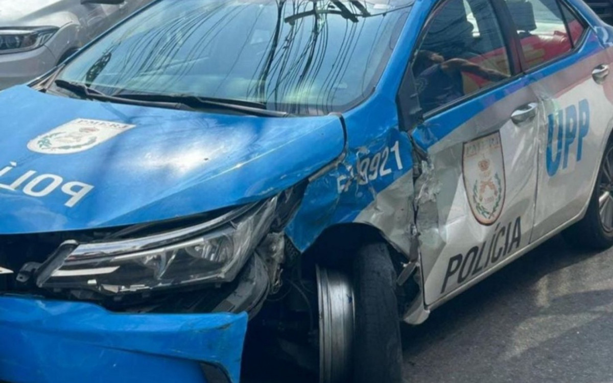 Mulher é atropelada em acidente envolvendo viatura da PM no Alemão | Rio de Janeiro