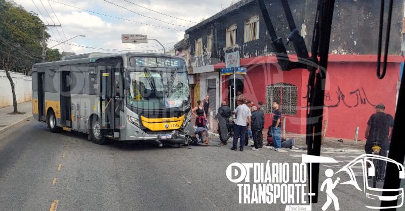 Ônibus e moto se envolvem em acidente na Zona Leste de São Paulo nesta quarta-feira (9)