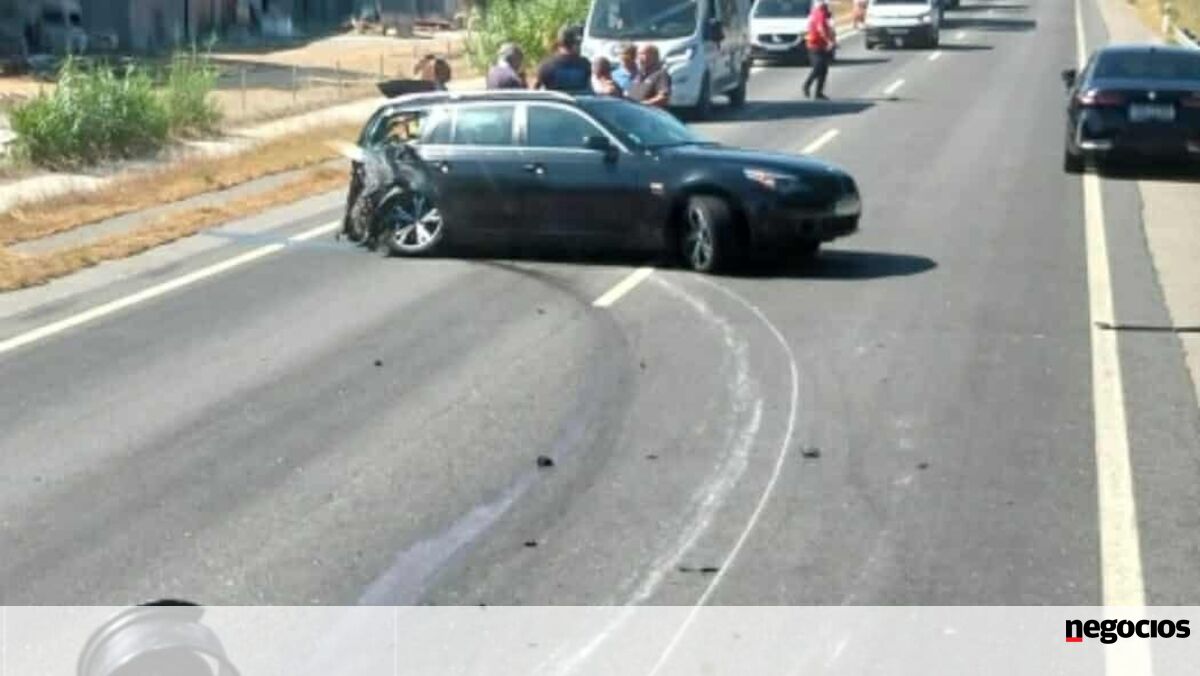 Ramalho Eanes sofre acidente no IC1 em Alcácer do Sal - Economia