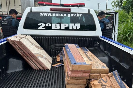 Seis homens são presos por furtar carga após acidente na BR-101