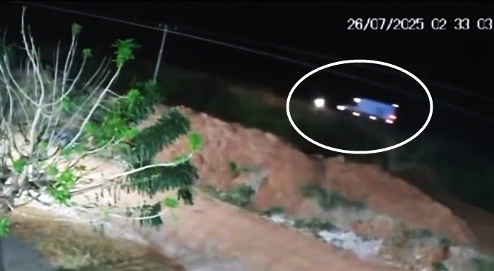 colisão entre moto e ambulância