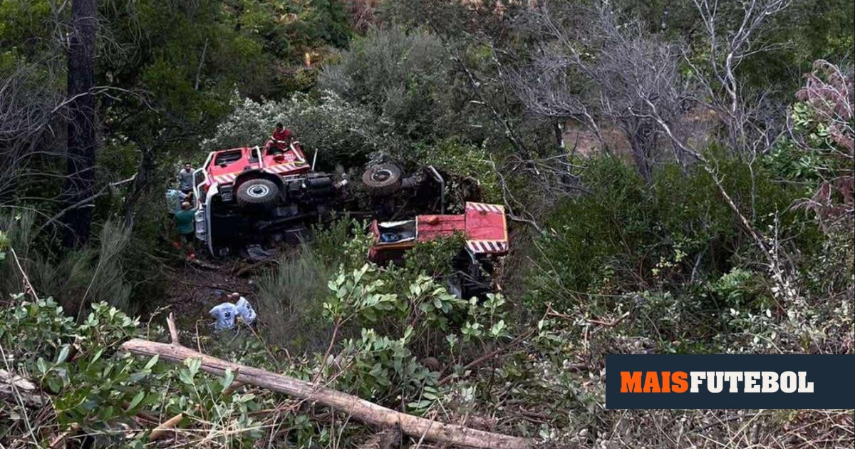 Acidente com viatura dos bombeiros faz dois mortos