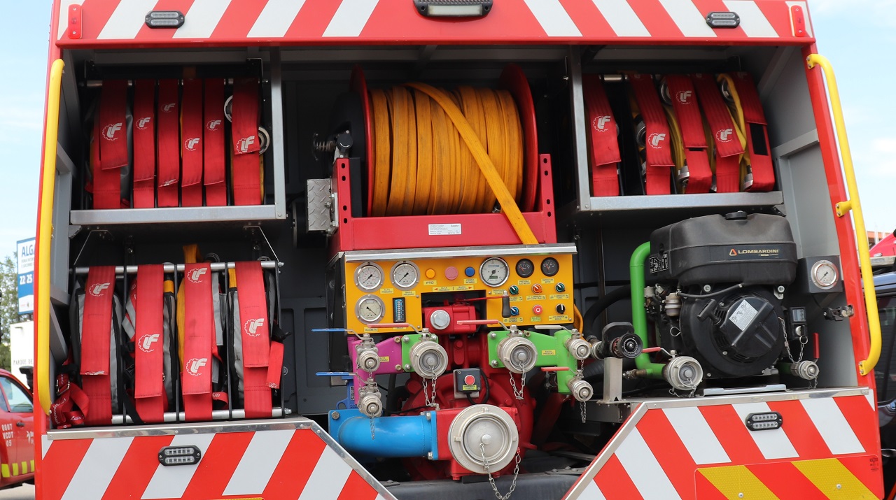 Acidente provoca incêndio numa zona de mato