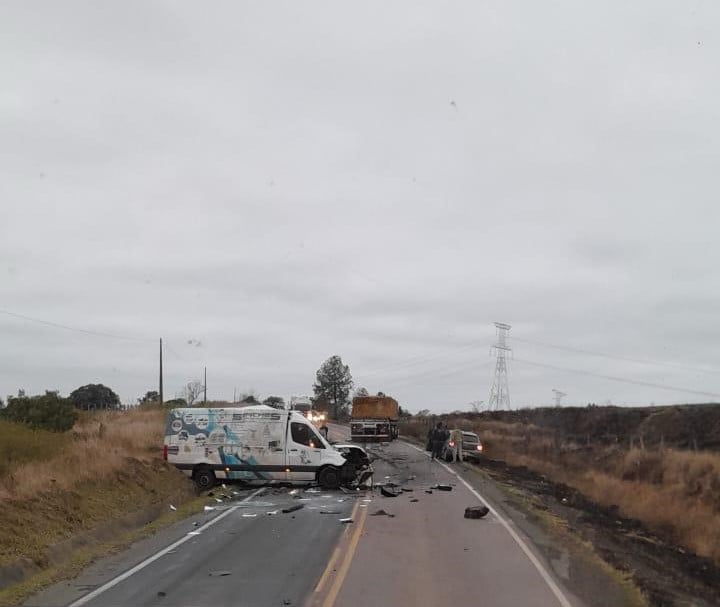 Agora: grave acidente bloqueia PR-151 entre PG e Palmeira